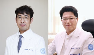 ▲(왼쪽부터) 배종빈, 김기웅 교수